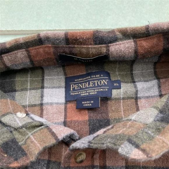 Pendleton long sleeve button up flannel shirt - Picture 5 of 9